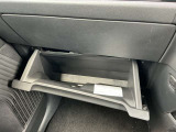 助手席グローブボックスです。