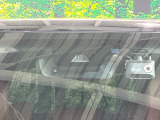 【トヨタセーフティセンス】走行中に前方の車両等を認識し、衝突しそうな時は警報とブレーキで衝突回避と被害軽減をアシスト。より安全にドライブをお楽しみいただけます。