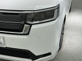 LEDヘッドライトは、点灯の瞬間から最大光量を発揮し、突然暗くなるトンネルなどでの安定感を高めます。