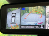 【アラウンドビューモニター】専用のカメラにより、上から見下ろしたような視点で360度クルマの周囲を確認することができます☆死角部分も確認しやすく、狭い場所での切り返しや駐車もスムーズに行えます。
