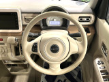 【純正革巻きステアリング】上質な革を使用することで、手にしっかり馴染みとても運転しやすいハンドルです♪
