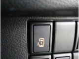片側電動スライドドア付き