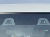 【スズキ セーフティサポート】走行中に前方の車両等を認識し、衝突しそうな時は警報とブレーキで衝突回避と被害軽減をアシスト。より安全にドライブをお楽しみいただけます。