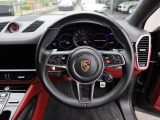 スポーツ走行に優れた操作性が魅力のGTスポーツステアリングホイール装備