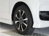 認定中古車では、厳しいHonda認定基準をクリアした厳選されたHonda認定中古車のみ、取り扱っております。「ご購入前の安心」「納車後の信頼」を車両と一緒に提供しております。