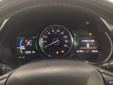 メーターの横に液晶カラーディスプレーを装備。航続可能距離等の情報やHonda SENSINGの注意・警告を表示します!
