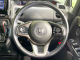 【ステアリングスイッチ】運転中、前方から目線をそらすことなく、オーディオ等の操作が可能な便利機能!安心&快適なドライブを演出してくれます♪