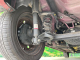 お車を安心してお乗りいただく為には、足回りの定期点検が欠かせません。サービスサポート(有償保証)では無料点検もご提供しており、安心のカーライフをお過ごしいただけるサポート体制が整っています。