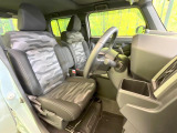運転席シート廻りは使用感も少なく、良好な状態となっています。丁寧に使われていたことがよくわかりますね。