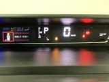 走行中も一目で分かるデジタルメーターでスピードのチェックもしやすいので、安全運転のお手伝いに!!!