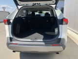 リヤシートを倒せば、さらに大きなお荷物が積めて大活躍します!