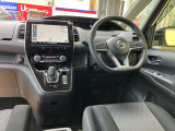 足元も広く高い目線で視界も良く運転しやすい!室内状態も大変良好です!