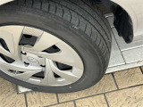 タイヤ残り溝もバッチリ!溝が少ないとスリップしたりブレーキ時の制動距離が長くなってしまいます。交換までまだまだ余裕があるのは経済的にも助かります。
