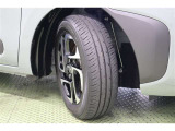 タイヤサイズ 185/65R15。