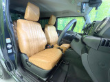 運転席シート廻りは使用感も少なく、良好な状態となっています。丁寧に使われていたことがよくわかりますね。