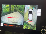 【パノラミックビューモニター】専用のカメラにより、上から見下ろしたような視点で360度クルマの周囲を確認することができます☆死角部分も確認しやすく、狭い場所での切り返しや駐車もスムーズに行えます。