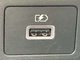 前席USB電源です。