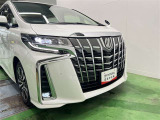LEDヘッドランプで夜間も視界良好