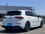 アフターサービスは全国のVolkswagen正規ディーラーで対応。遠方のお客様も安心してご購入いただけるよう、丁寧にサポートいたします。