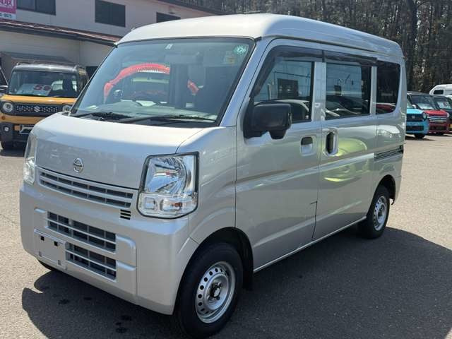 NV100クリッパー DX ハイルーフ 4WD
