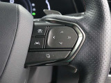 レーダークルーズコントロール(全車速追従機能付)が装備されています。高速道路で定速走行だけでなく、0km/hから約100km/hの広い範囲で先行車との車間距離を適切に保ちながら追従走行ができます。