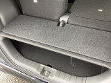 アイデア次第でいろいろな使い方ができる広くて使い勝手のいい荷室。