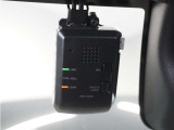 ◆ドライブレコーダー◆映像・音声などを記録する自動車用の装置です。 もしもの事故の際の記録はもちろん、旅行の際の思い出としてドライブの映像を楽しむことができます。