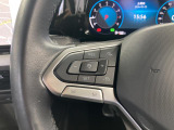 ◆クルーズコントロールにレーダーセンサーを組み合わせ、先行車を測定し設定されたスピードを上限に自動で加減速を行います。一定の車間距離を維持することで、長距離走行でのドライバーの疲労を低減させます。