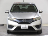 Hondaのデザインアイデンティティーの「ソリッド・ウイング・フェイス」を具現化しました。Hondaの象徴「H」マークを中心にフロントグリルからヘッドライトまでを1つのつながりとしてデザインしました。