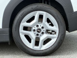 【MINI NEXT 認定中古車】安心の保証プログラムや延長保証など、MINI NEXT車両をご購入いただいたオーナーの皆様に、より快適なMINIライフを楽しんでいただくためのユニークなサービスをご用意しております。