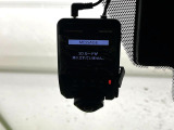 【ドライブレコーダー】ドライブレコーダー装備!走行中はもちろん、あおり運転や事故に遭遇した際、映像で記録し、万一のリスクに備えます。※記録用SDカードはお客様ご自身でご準備いただく必要があります。