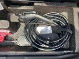 普通充電用ケーブルも付いています。