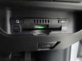 ETCを装備しています。高速道路の料金が後払いなので、料金所で止まることが無く、ノンストップでスイスイ進めます。