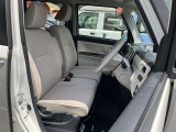 運転席・助手席です