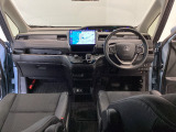 【前方視界】開放的な前方視界!運転がしやすく疲れにくいです♪窓が大きく、見通しがとっても良いおクルマですよ♪