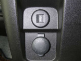 【充電用USB端子】デバイスの充電に便利です。※実際の接続端子は写真で確認or店舗までご気軽にお問合せください♪