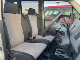 運転席シート廻りは使用感も少なく、良好な状態となっています。丁寧に使われていたことがよくわかりますね。
