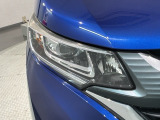 LEDヘッドライトは、点灯の瞬間から最大光量を発揮し、突然暗くなるトンネルなどでの安定感を高めます。