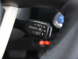 ◆アダプティブクルーズコントロール◆予め設定した車速内でクルマが自動的に加減速。前走車との適切な車間距離を維持しながら追従走行します。