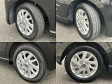 155/65R14 純正アルミホイール装着。タイヤはまだまだ使えます。