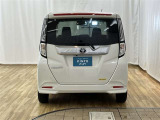 バックカメラが付いているので後方確認が非常にしやすいです。今や運転初心者も熟練者も必須装備!ついていて損はないですね♪