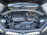 安心のBMW認定中古車は100項目の箇所を徹底的にチェック致します。機械的な箇所や電気系、コンピューターなどをご納車前に点検し、交換基準に達した部品は全て新品に修理返品した後にご納車致します。