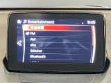 【マツダコネクト】ラジオ・テレビ/Bluetoothオーディオ、その他アプリケーションなどの機能で楽しむことができます。