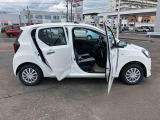 中古車をお選びいただく際に気になる走行距離や修復歴などに加えてキズ・凹みの有無・状態や消耗品の交換、今までの整備状況が &ldquo;ダイハツ認定中古車カルテ&rdquo;でわかります。