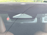 【トヨタセーフティセンス】走行中に前方の車両等を認識し、衝突しそうな時は警報とブレーキで衝突回避と被害軽減をアシスト。より安全にドライブをお楽しみいただけます。