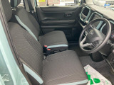 【シート】シートは運転する方の疲労が極力溜まらないように設計され、乗り心地も快適な素材を使用しています!是非一度ご来店いただき座ってみてください♪