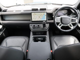 ディフェンダー 110 X ダイナミック SE 3.0L D300 ディーゼル 4WD 