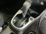 発進時から滑らかに加速する無段階変速のCVTはストップ&ゴーの多い街の中も快適です