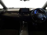 【メーター廻り】シンプルで飽きないデザイン、運転中も視界の邪魔にならない構造になっているので運転に支障もありません♪