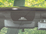 【トヨタセーフティセンス】走行中に前方の車両等を認識し、衝突しそうな時は警報とブレーキで衝突回避と被害軽減をアシスト。より安全にドライブをお楽しみいただけます。